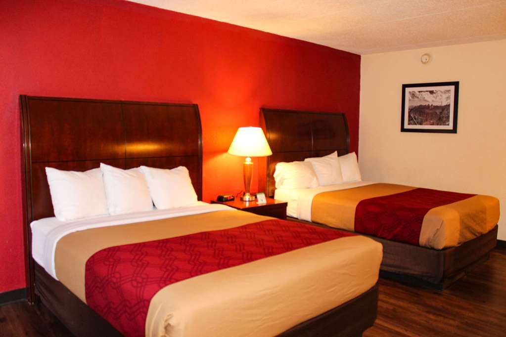 Econo Lodge Inn & Suites Брукингс Стая снимка